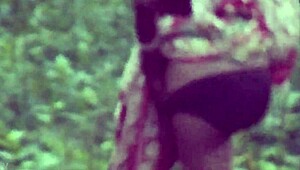 Desi lady releases emotional piss stream with relief