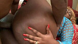 That Fat Ass from Mizz Luvli Black Takes Big Cock and Cum