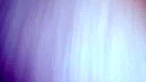 oye alexvergoduro, mira como te estoy dando duro en el culo a tu novia mientras gime fuerte