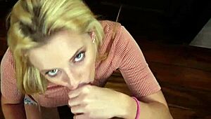 stepdaughter sneaks closer to stepdaddy for hardcore blowjob and pussy pounding fantasy