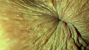 Naive 18-Year-Old Teen Smears Feet with Toothpaste for Tight Pussy Footjob