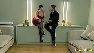 Kira Queen Sprays Wild as Horny Stud's Ample Impaler Pounds Her Shaved Pussy Hardcore