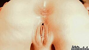 Super wide pawg milf spreads fat ass pussy for worship