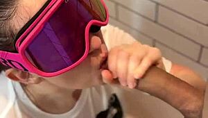 dickflash bathroom thrill part 2 face cum 💦🛁