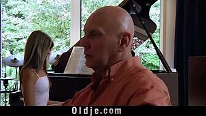 cutie teen 18+ catches old perv stroking shows him real deep pussy pounding!