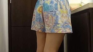 Hidden Camera Spies Sexy Venezuelan Nurse Milet Peeing Upskirt Outdoors