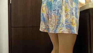 Hidden Camera Spies Sexy Venezuelan Nurse Milet Peeing Upskirt Outdoors