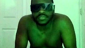 She sways on the balcony, alternating dances with anal catwalk struts.