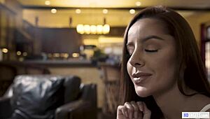 Busty Stepmom Lauren Phillips Devours Vanna Bardot's Pussy In Intense Lesbian Ass Lick Session