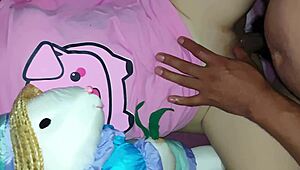 Ay papi, couldn't resist babysitting stepdaughter's tight ass at night 🔥🍑