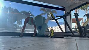 Fit Teen Bubble Butt Fucks Trainer After Gym