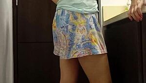 Hidden Camera Spies Sexy Venezuelan Nurse Milet Peeing Upskirt Outdoors