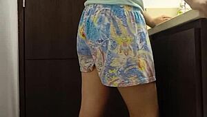 Hidden Camera Spies Sexy Venezuelan Nurse Milet Peeing Upskirt Outdoors