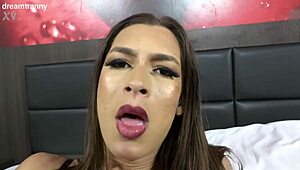 leticia muller spreads ass for machine dildo