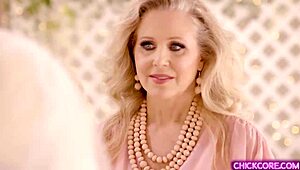 imagine this gorgeous young bride carolina sweets licking granny julia ann's milf pussy tribbing