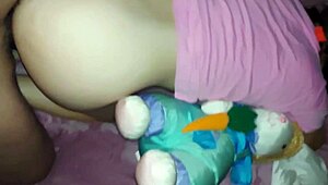 Ay papi, couldn't resist babysitting stepdaughter's tight ass at night 🔥🍑