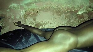 solo amateur masturbates pussy to orgasm without any fucking penetration