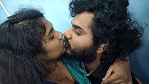 Naughty Indian Bhabhi Sneaks Anal Fuck With Uber Driver