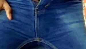 omg i worship her nasty feet outdoors at the party full humiliation video 😈👣