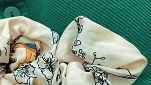 Slut fingers pussy on dentist webcam