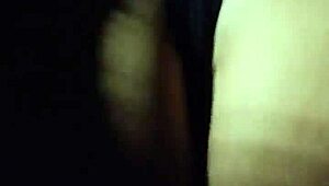 novinha de 18 sentando na pica gostoso