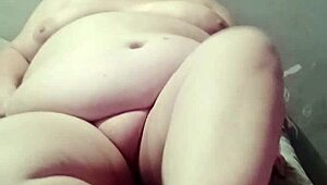 my milf footjob makes him explode cum all over feet