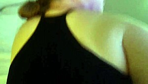 Snowbunny Worships Deepthroats Massive Black Cock Sloppy Interracial