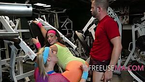 imagine freeusing those gym babes during their sweaty milf workout