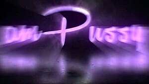 amateur filipina strips naked eating her meal teasing shaved pussy softly