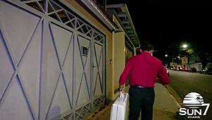 masseuse offers sex therapy fucks skinny teen hard makes her squirt everywhere!!