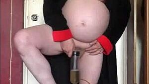 guys check me gulping my pee but i crave swallowing yours too