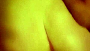 pulling hair while pounding this amateur mature slut doggy