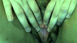 hey fode my virgin bucetinha hard i wanna gozar so bad!!