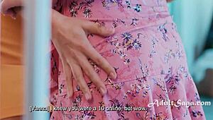 I knew you were a 10 online but damnnn Vanna Bardot and Nicole Doshi dive into wet pussies