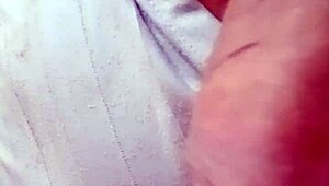 i crave that thick vietnamese cock pulsing inside me