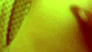 pulling hair while pounding this amateur mature slut doggy