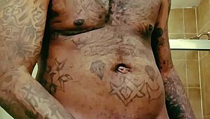 Did his huge monster cock grow bigger in prison, young starbrazy vs nubrazy bodybuilder showdown?