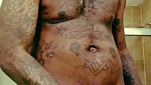 Did his huge monster cock grow bigger in prison, young starbrazy vs nubrazy bodybuilder showdown?