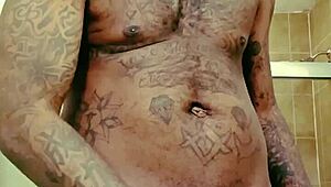 Did his huge monster cock grow bigger in prison, young starbrazy vs nubrazy bodybuilder showdown?