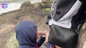 maceta rabuda bent over for novinho cock on crowded beach!!