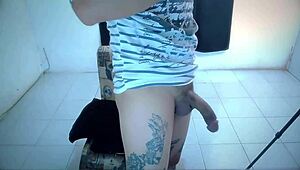 WATCH MY MONSTER COCK STROKE HORNY LATINA SHEMALE KIMBERLY POLIZZI LIVE WEBCAM!