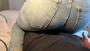 pov big ass grinds hard in tight jeans bubble butt tease 👖🍑