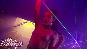 Aubree Valentine Sensual Outfits Reveal Every Angle!