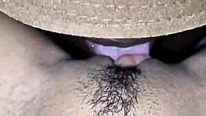 Milf craves hot tongue on swollen clit oral bliss