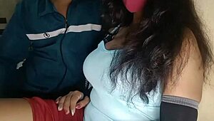 how hot does sexy college girlfriend ride her boyfriend?