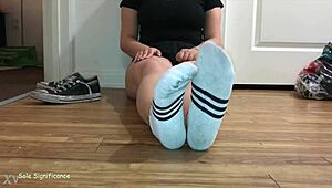 Sorority girls show off their sexy wrinkled soles in dirty socks up close