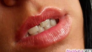 SLIM EUROPEAN TEEN BABE SOLO TOYS SHAVED PUSSY ORGASM SPECULUM HIGH DEF