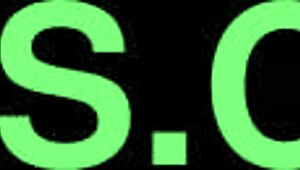 Trío cornudo culeando milf con audio que hace explotar al viejo cuckold!