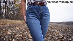 Holy Shit! Milf Camel Toe Tease In Tight Blue Jeans Outdoors!
