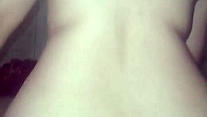 ¡Quién Se Une a Nosotros en las Cabinas de Swingers!